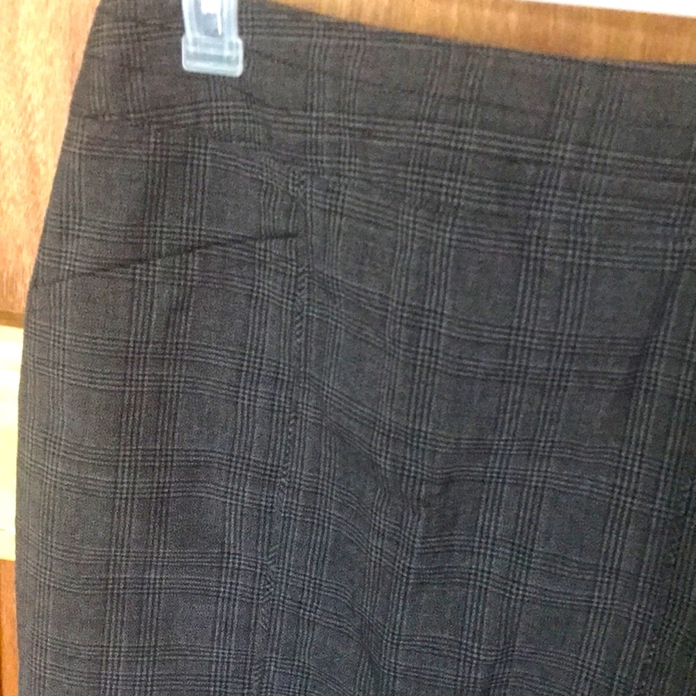 Mossimo Pencil Skirt, Sz 4, Gray Plaid, Kick Pleat - Picture 2 of 7